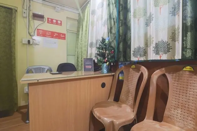 OYO 18330 Stay At Jo's Guest House - Lobi