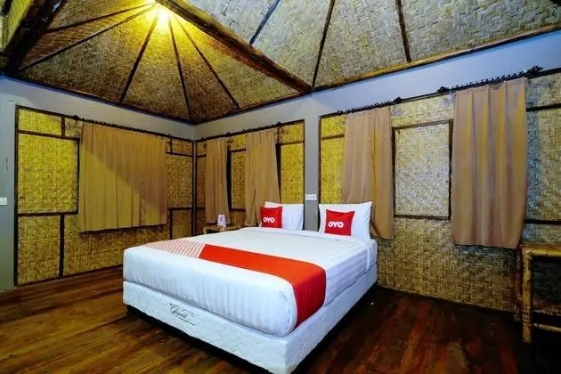 OYO 1835 Surya Mandalika Hotel - Öne Çıkan Resim