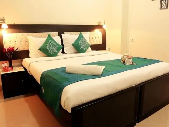 OYO 1846 Hotel Neeranand Regency