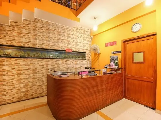OYO 18488 Hallmark Begumpet - Lobi