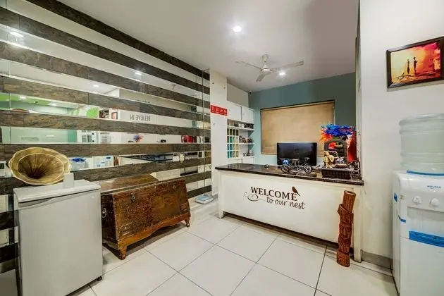 OYO 18529 Hallmark Inn Jubilee Hills - İç Mekan