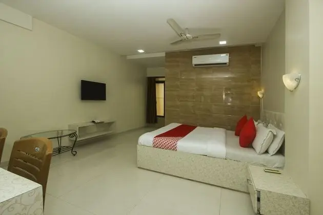 OYO 18610 Hotel Parivar Garden - Öne Çıkan Resim