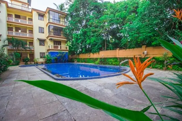OYO 18705 Home Elegant 2BHK Parra - Havuz