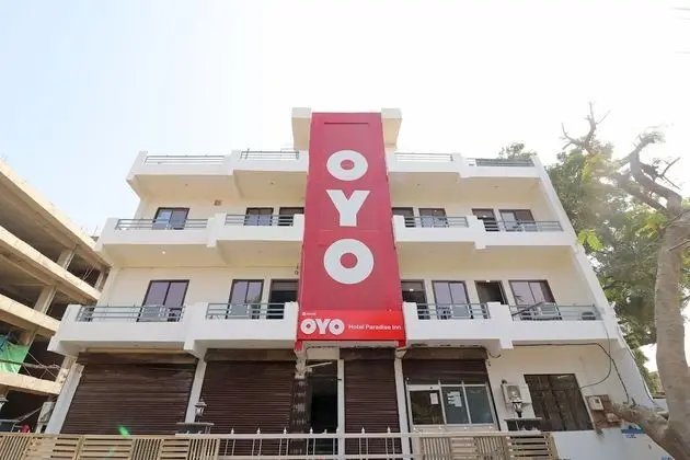 OYO 18848 Paradise Inn