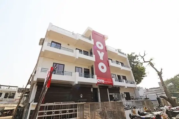 OYO 18848 Paradise Inn