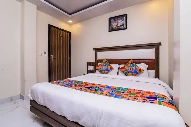 OYO 18867 Shyam Palace