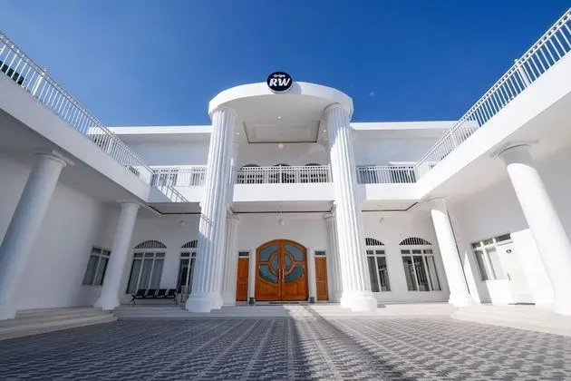 OYO 1888 Griya RW Family Guest House - Dış Mekan