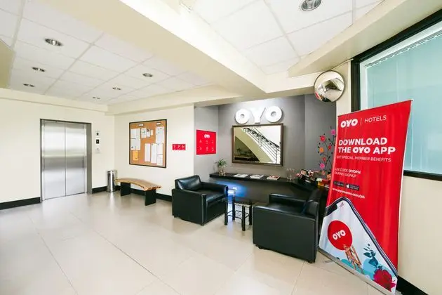 OYO 190 Anglo Residences - Lobi