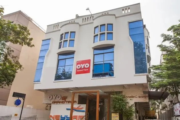 OYO 19021 Grand Tiara