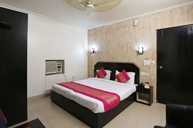 OYO 19046 Hotel Airport Suites