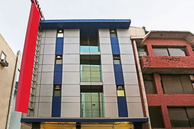 OYO 19046 Hotel Airport Suites - Dış Mekan