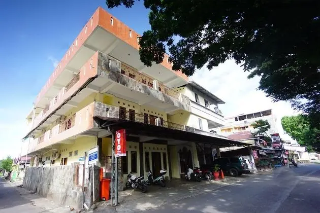 OYO 1912 Kengkang Residence - Dış Mekan