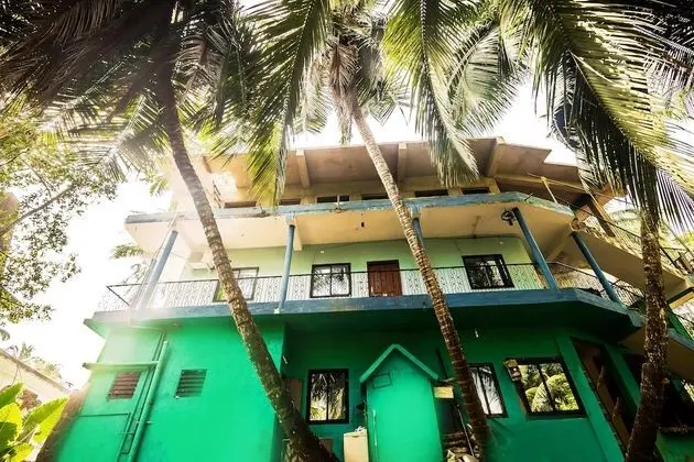 OYO 19176 Home River View 2BHK Siolim