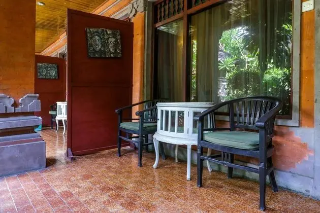 OYO 1930 Ananda Beach Hotel - İç Mekan
