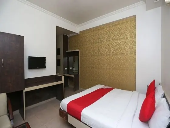 OYO 19334 Flagship Shanta Inn Charbagh - Oda