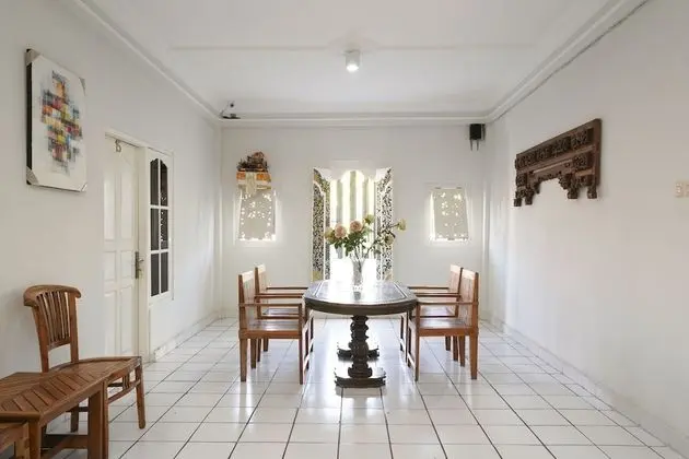 OYO 1934 Sedana Inn - İç Mekan
