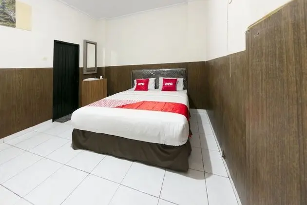 OYO 1935 Hotel Diamond Inn Makassar