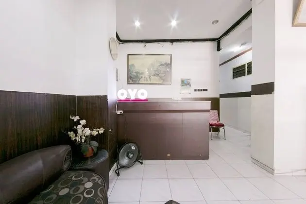 OYO 1935 Hotel Diamond Inn Makassar - Lobi