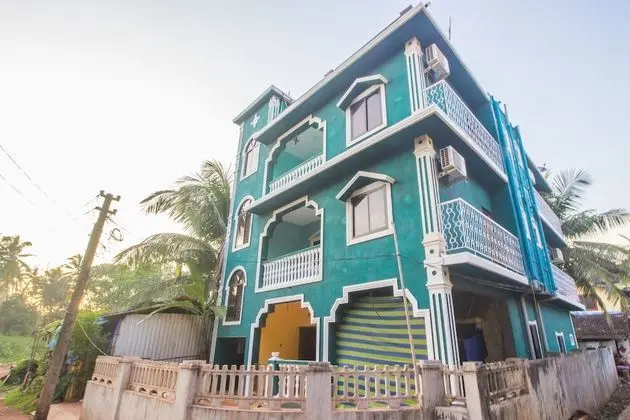 OYO 19350 Home Spacious 1BHK Candolim
