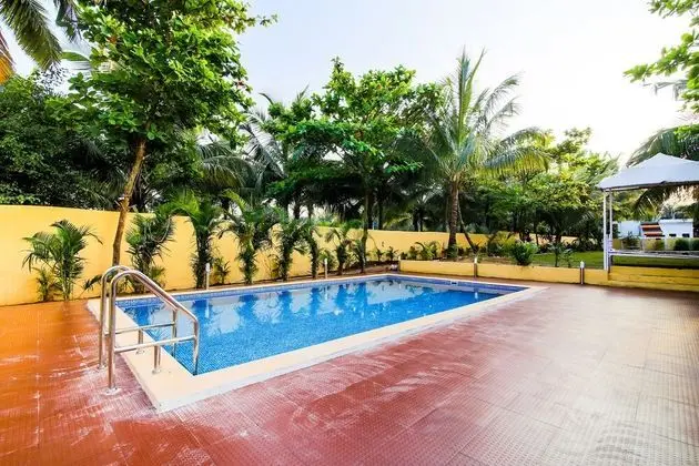 OYO 19362 Flagship Sai Coco Resort - Havuz