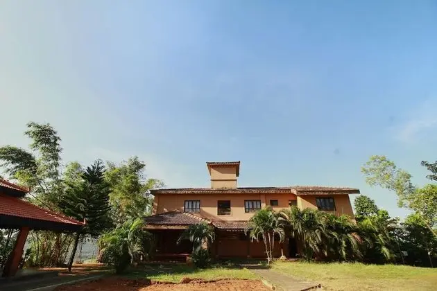 OYO 19504 Phalguni River Lodge