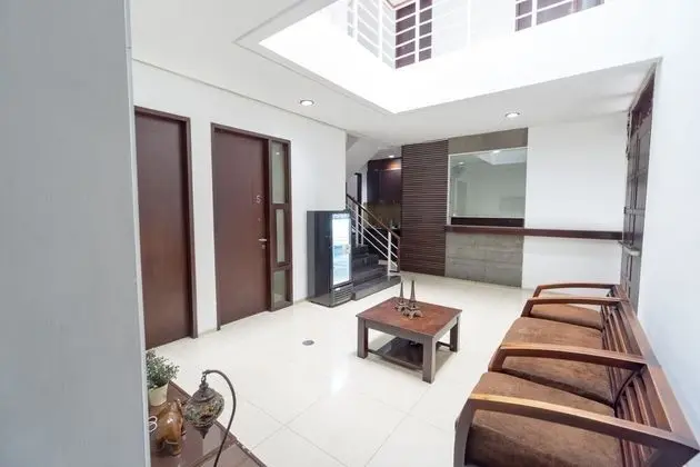 OYO 1953 Residence Stasiun Tebet Syariah - İç Mekan