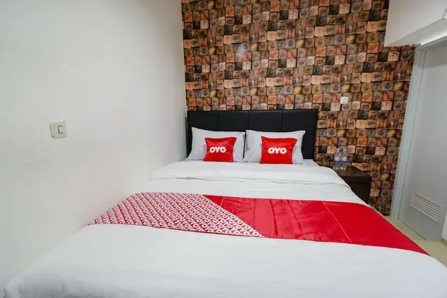 OYO 1953 Residence Stasiun Tebet Syariah - Oda