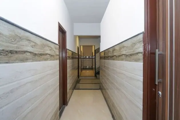 OYO 19570 Flagship BB Residency - İç Mekan