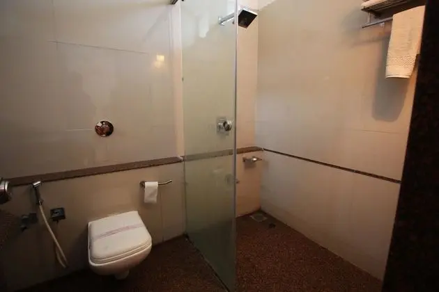 OYO 1968 Hotel Krishna Park Resort - Banyo Tipleri