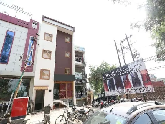 OYO 19894 Hotel MA Residency