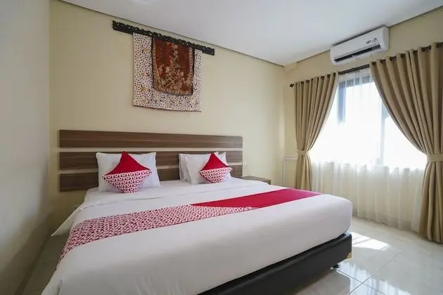 OYO 1992 China Town Hotel Bali