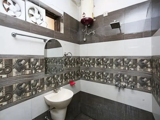 OYO 19966 Angel Pink Residency - Banyo Tipleri