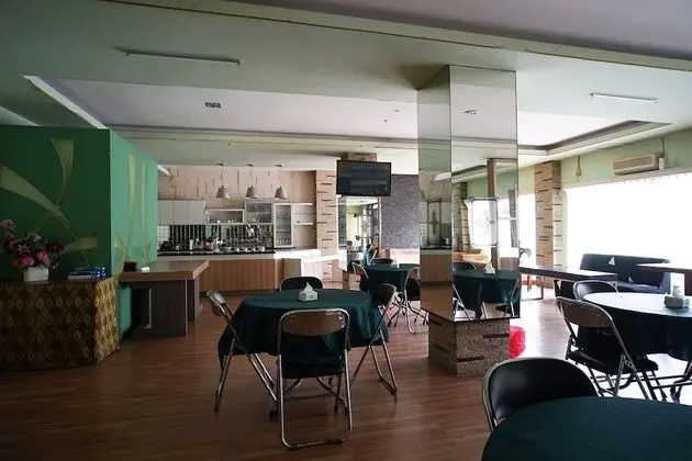 OYO 2015 Bandara Hotel Balikpapan - Yerinde Yemek