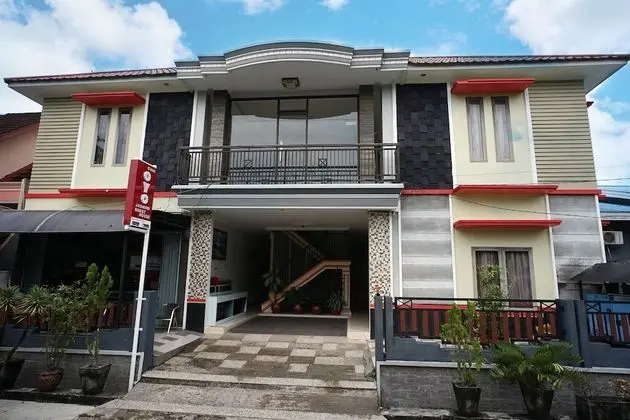 OYO 2038 Jasmine Guest House Balikpapan - Dış Mekan