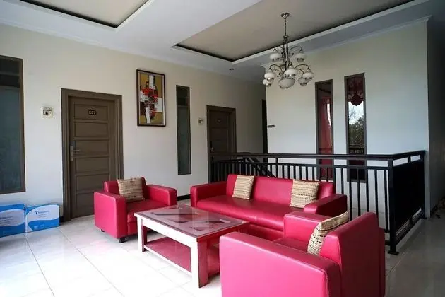 OYO 2038 Jasmine Guest House Balikpapan - Lobi