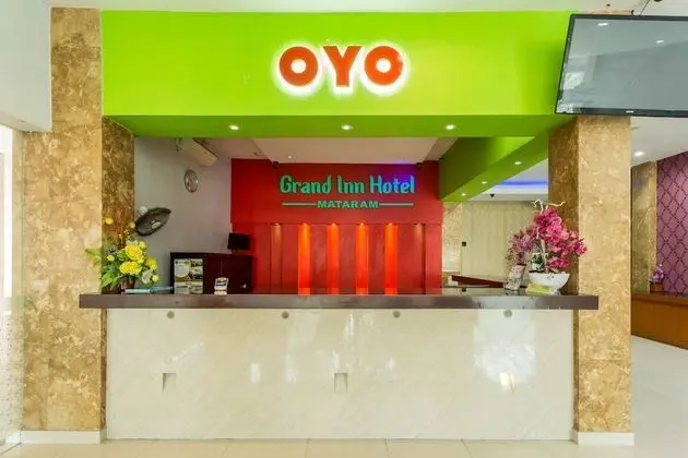 OYO 2073 Grand Inn Hotel Lombok - Lobi