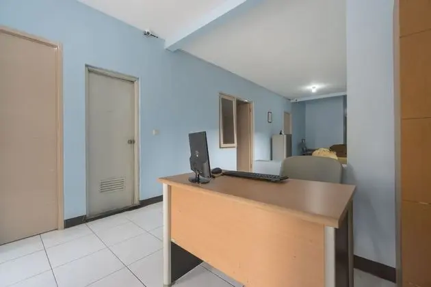 OYO 2110 Rotterdam Guest House Syariah - Lobi