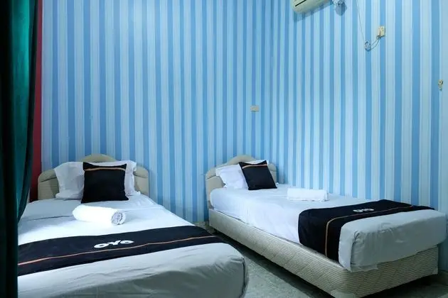 Oyo 2186 Esbe Hotel