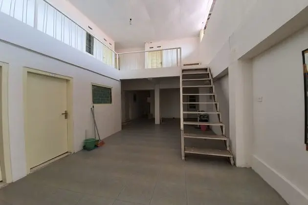OYO 2198 Fatima Guest House Syariah - İç Mekan