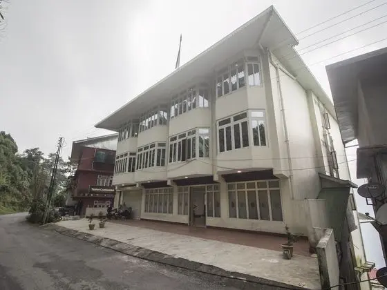 OYO 22038 Hotel Taktse Continental And Spa