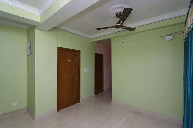 OYO 22042 Executive Guest House - İç Mekan