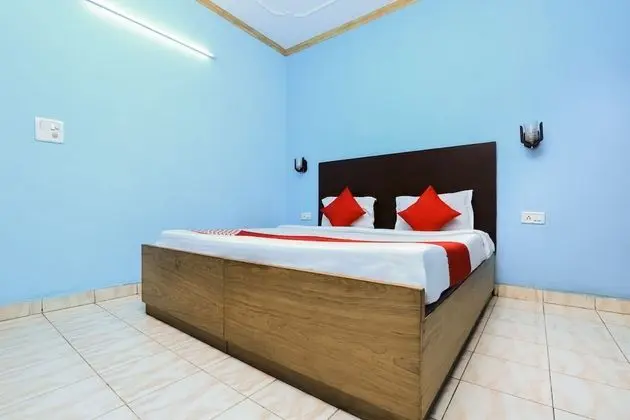 OYO 22135 Hotel Kanishka Palace - Oda