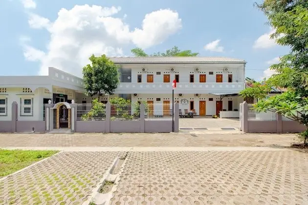 OYO 2217 Permana Guesthouse Syariah