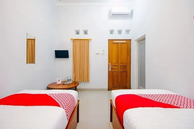 OYO 2217 Permana Guesthouse Syariah - Oda