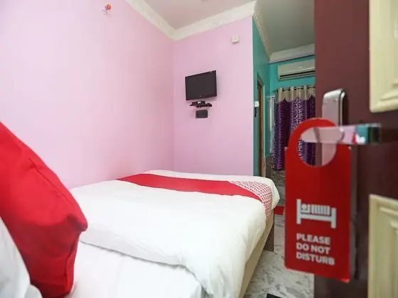 OYO 22232 Hotel Continental & Lodge - Oda