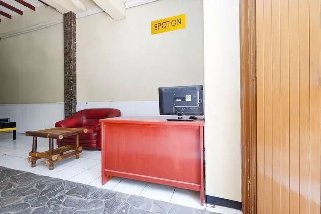 OYO 2240 Simpang Tujuh Residence - Lobi