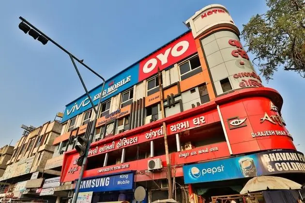 OYO 22403 Hotel Rolex