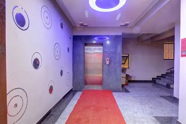 OYO 22441 Hotel Shanthala Boarding And Lodge - İç Mekan