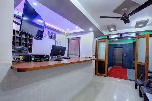 OYO 22441 Hotel Shanthala Boarding And Lodge - Lobi