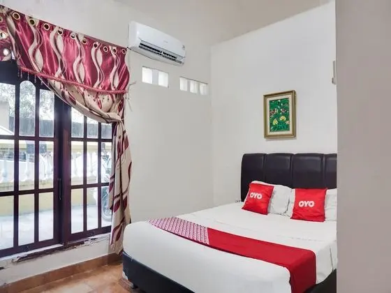 OYO 2256 Danysa Guesthouse